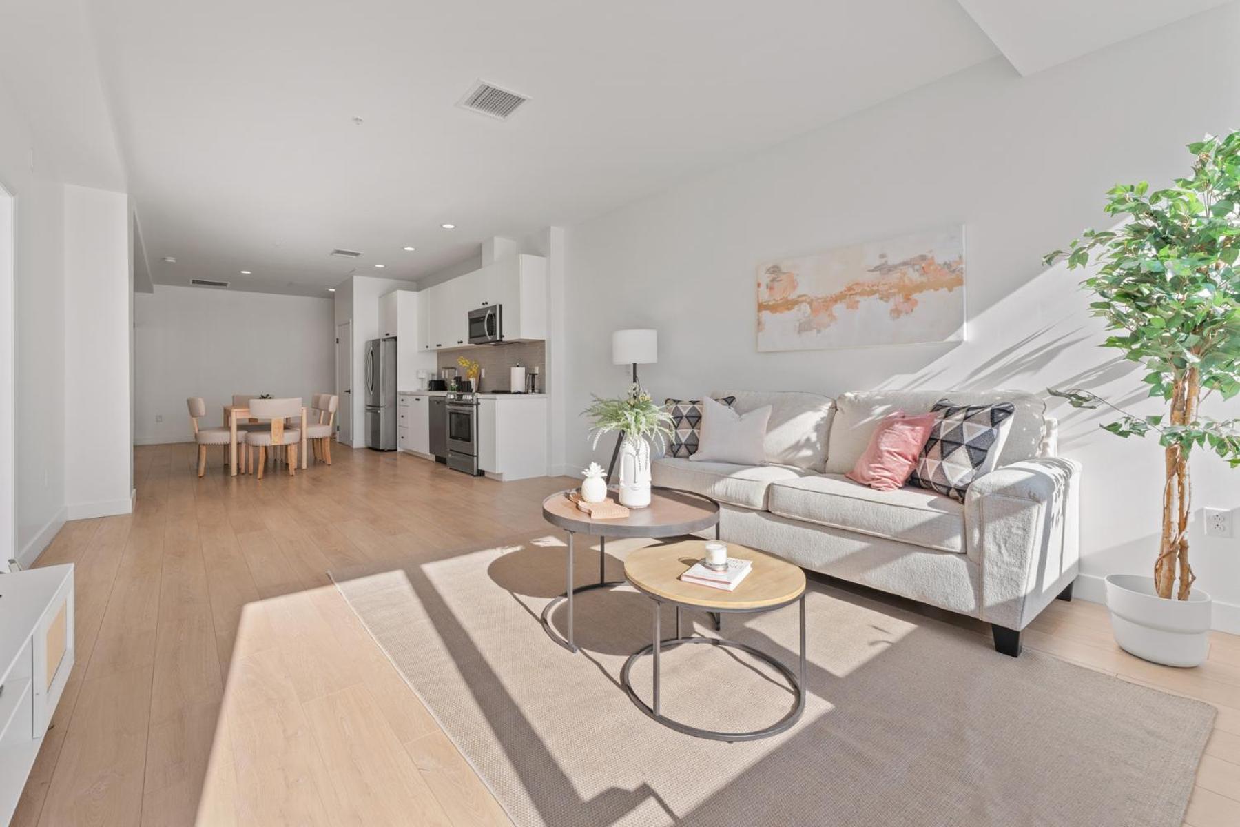 Chic Urban Retreat In Heart Of La, Steps From Attractions! Hotel 4*